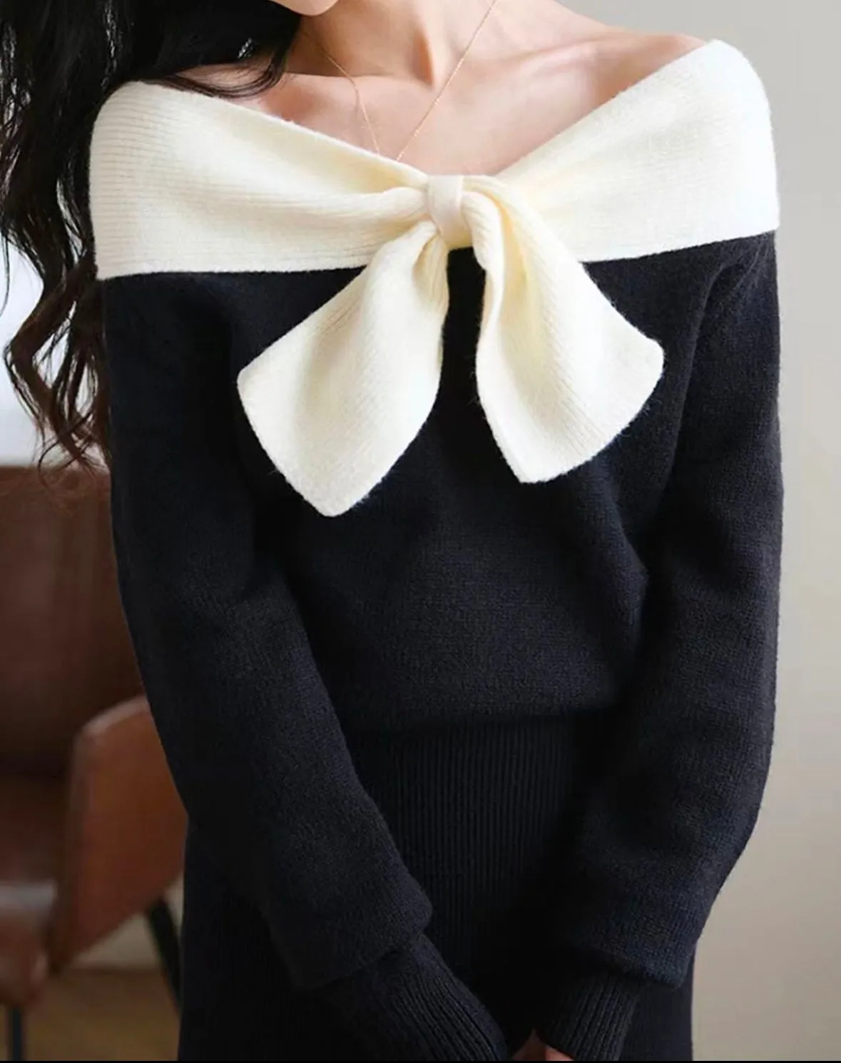 Anna - Elegant V-Neck Wrap Sweater