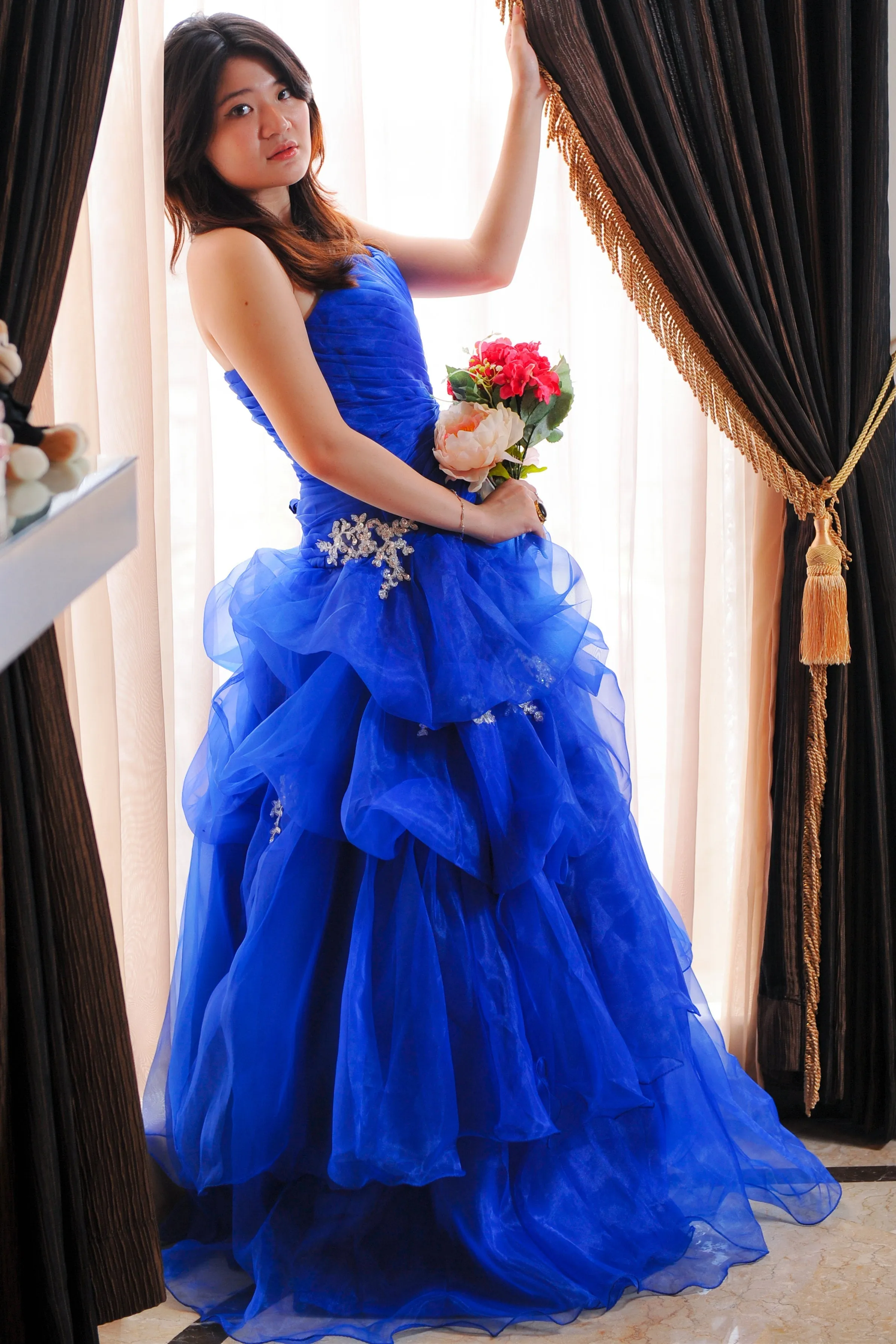 Ball Gown Sweetheart Floor Length Organza Beading Prom Dress