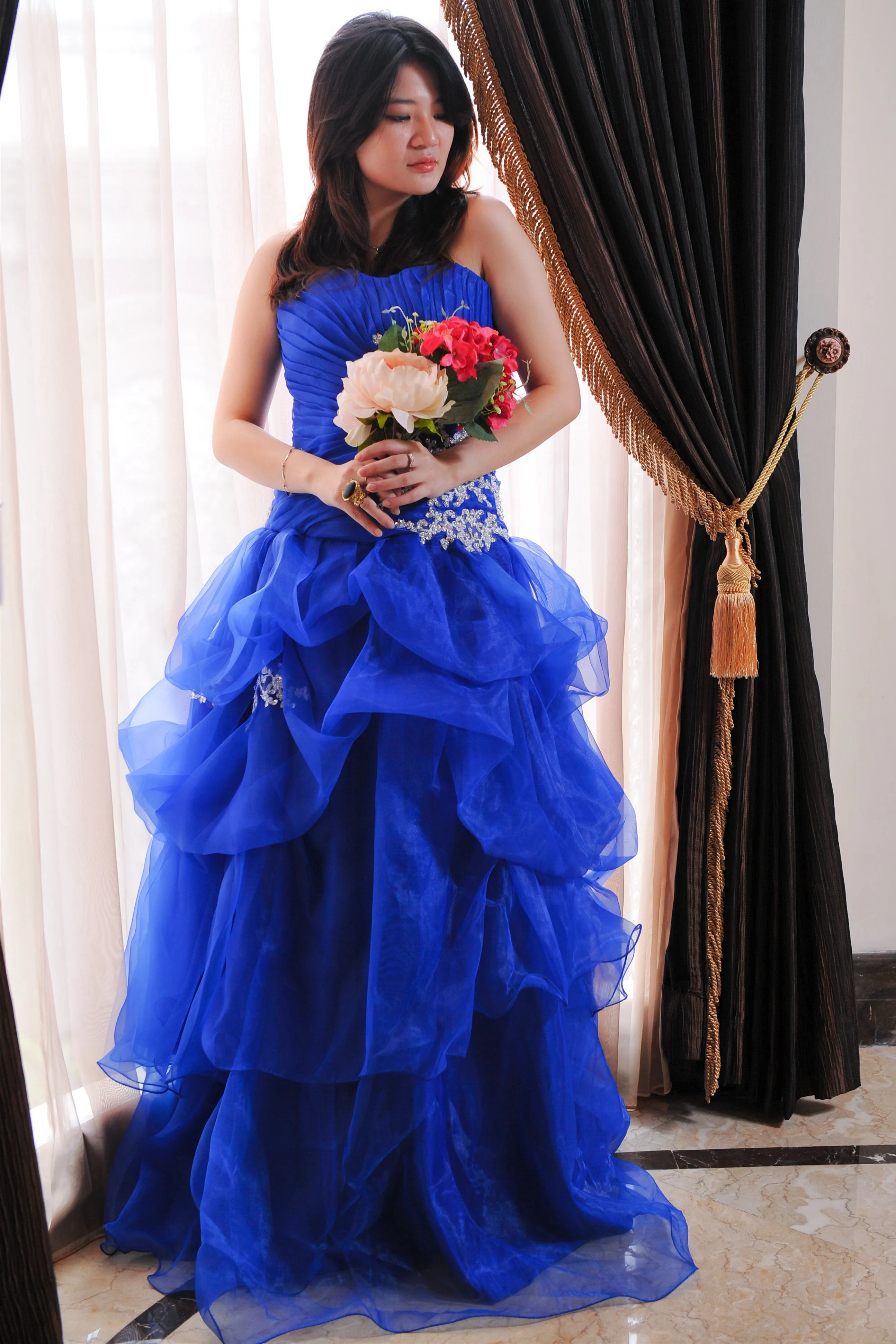 Ball Gown Sweetheart Floor Length Organza Beading Prom Dress