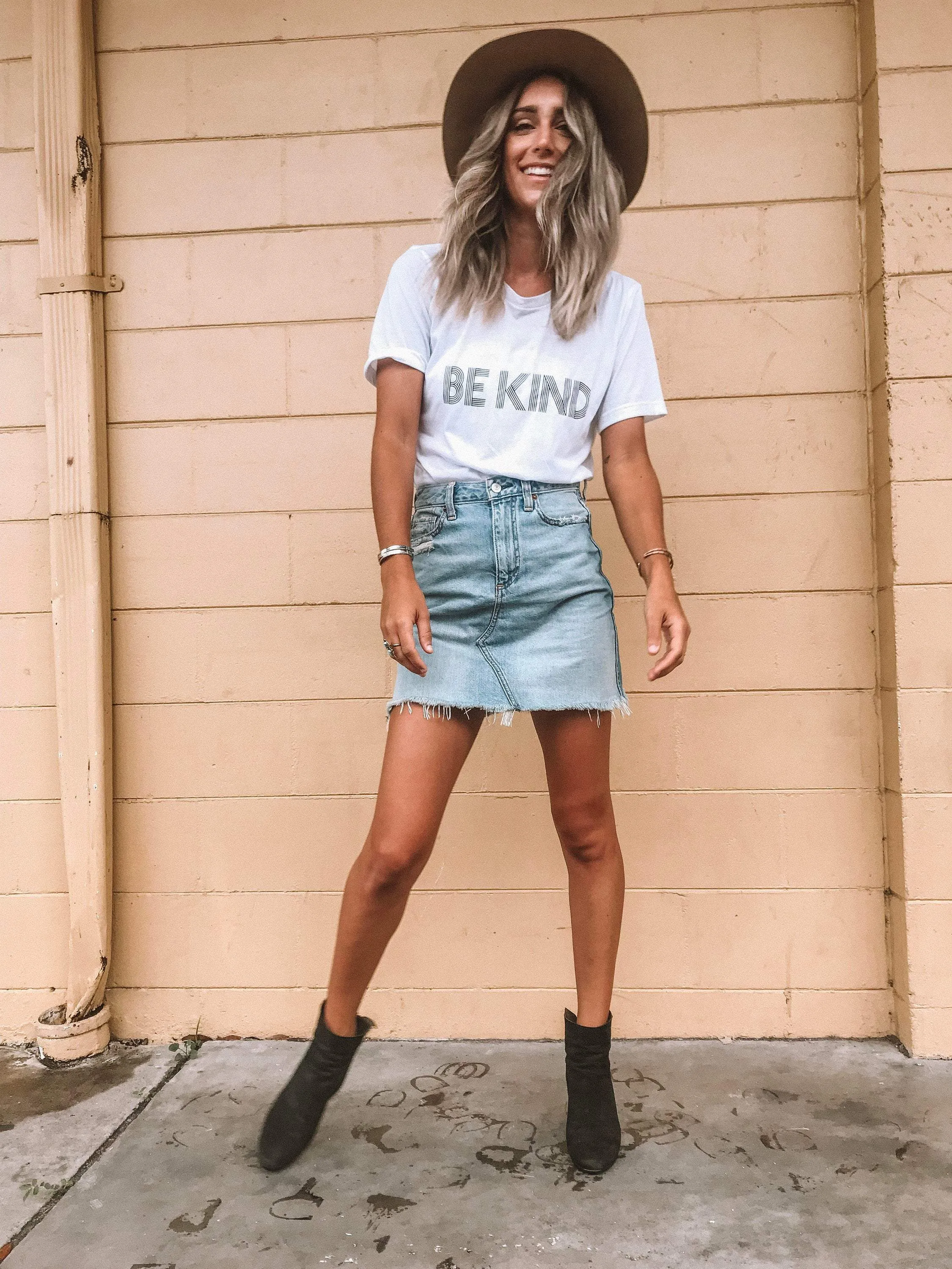 Be Kind - Boyfriend Tee
