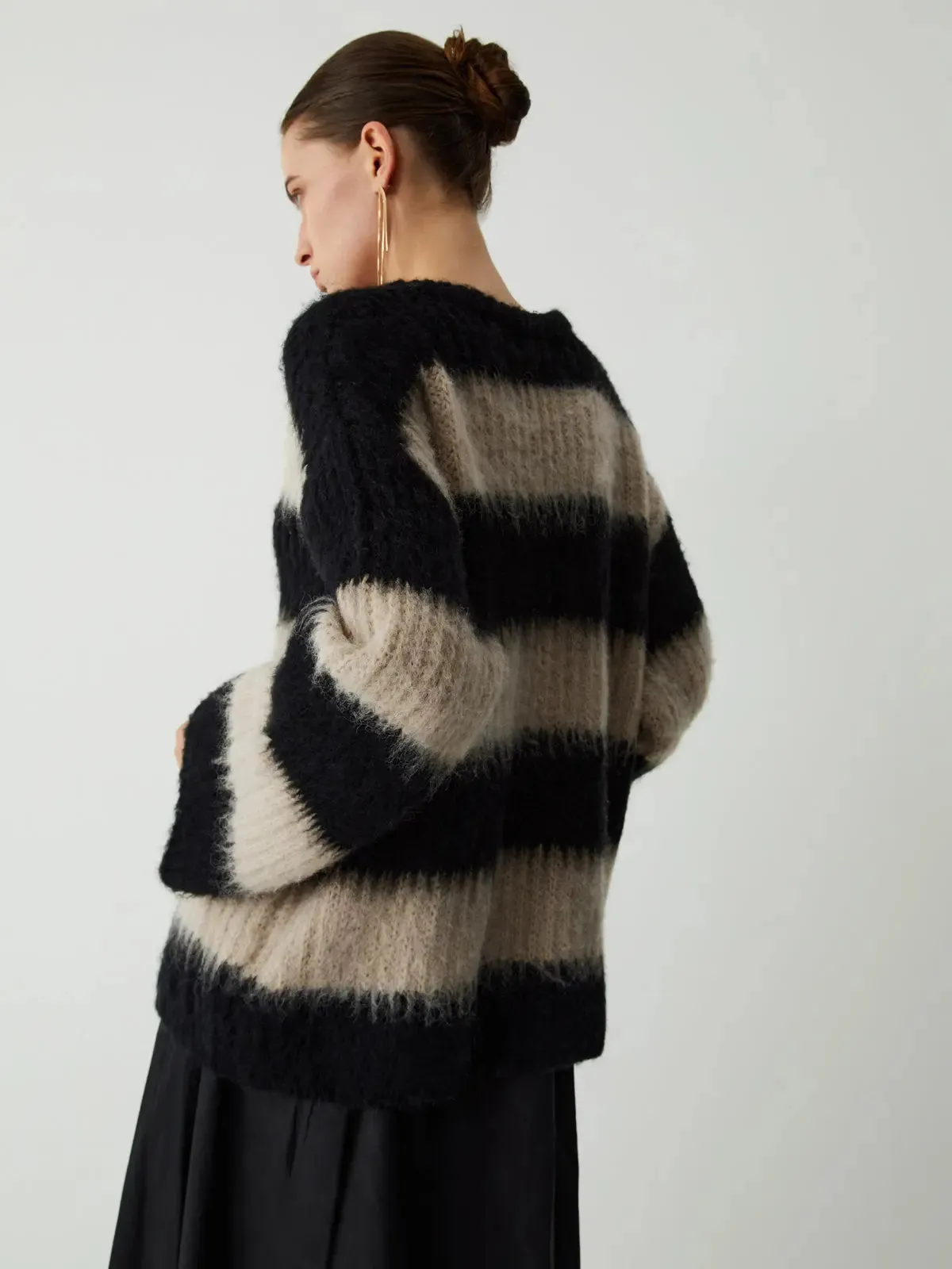 Betty - Cozy Oversized Knit Woman's Sweater