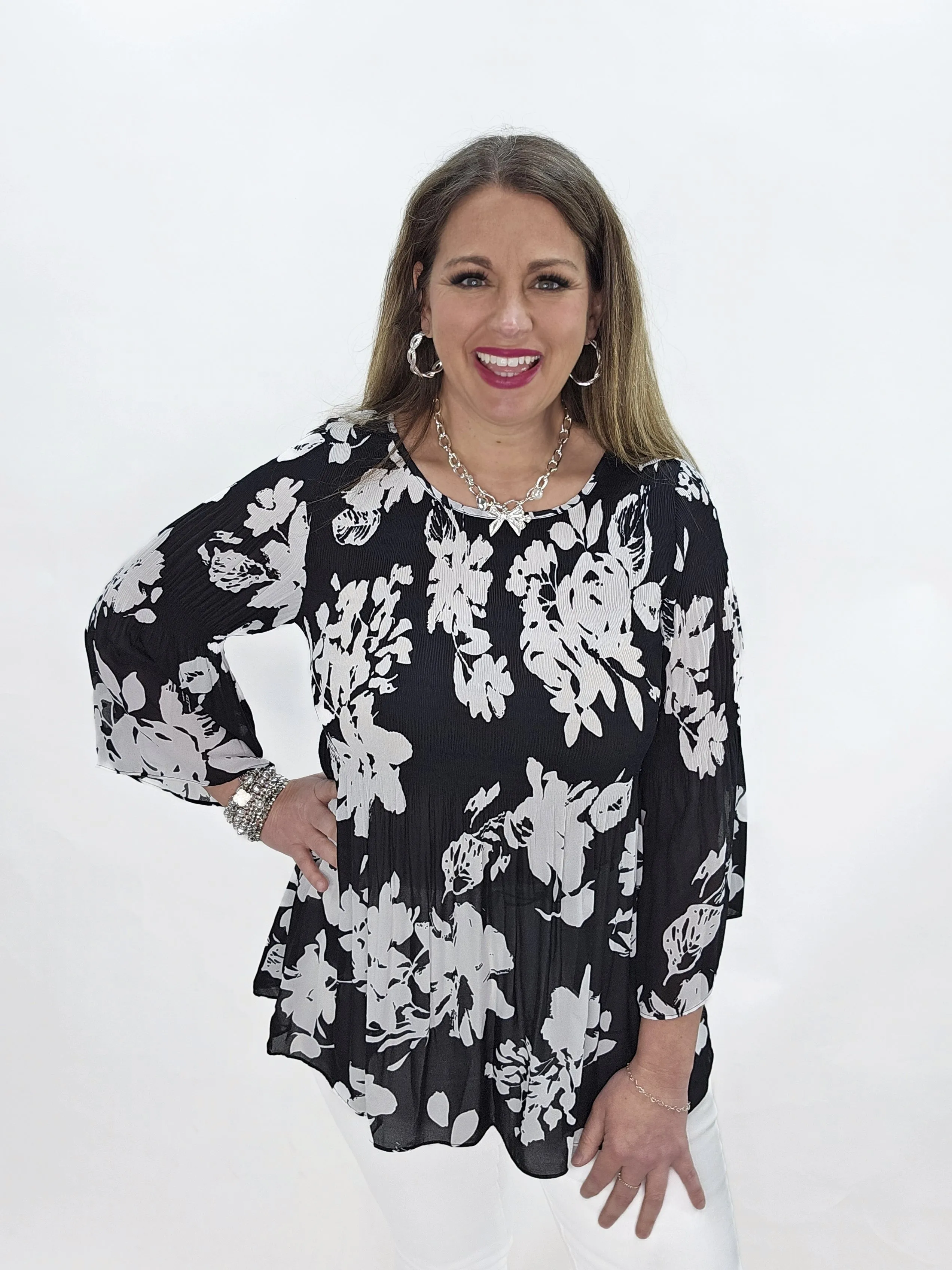 BLACK/WHITE FLORAL LOOSE SMOCK 3/4 SLEEVE TOP