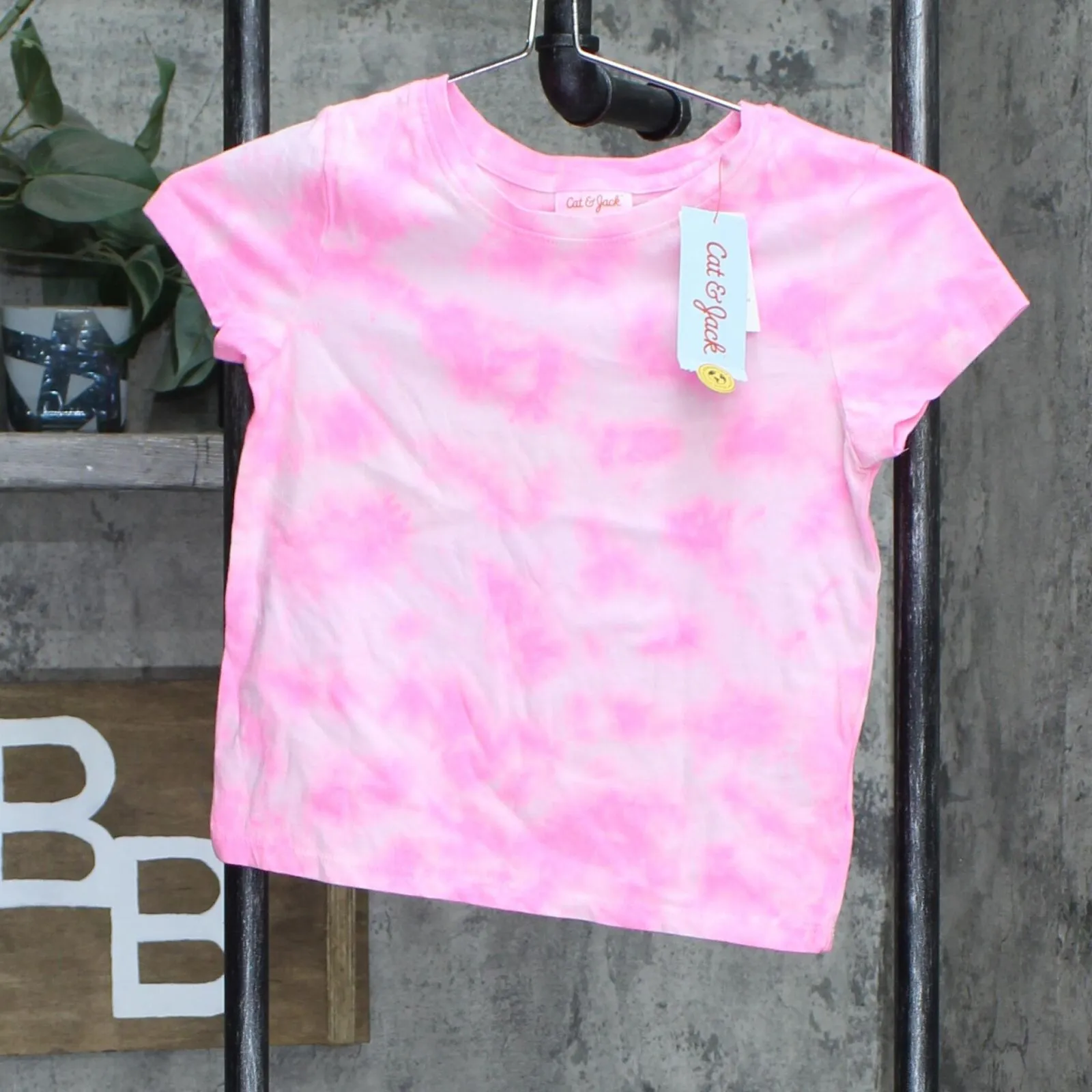 Cat & Jack Girls' Tie-Dye Short Sleeve T-Shirt