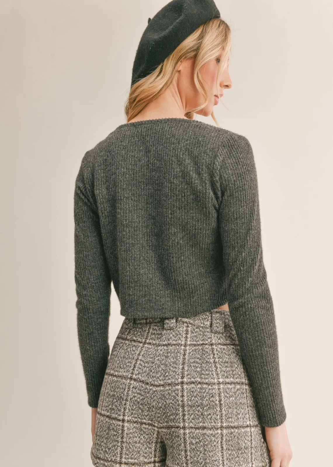 CITY GIRL CROP CARDIGAN / CHARCOAL
