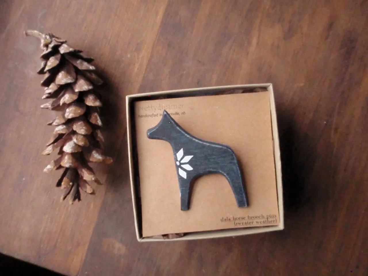 dala horse brooch / sweater weather