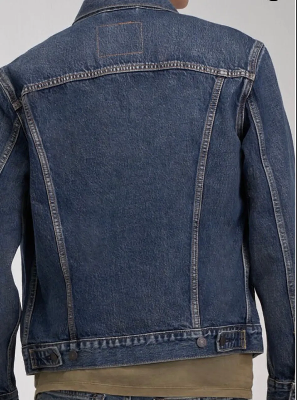 DENIM TRUCKER JACKET