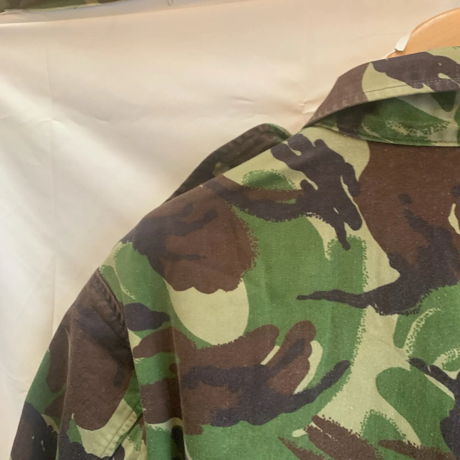 Genuine British Army Jungle DPM Camouflage Smock Combat Jacket - Size 180/104