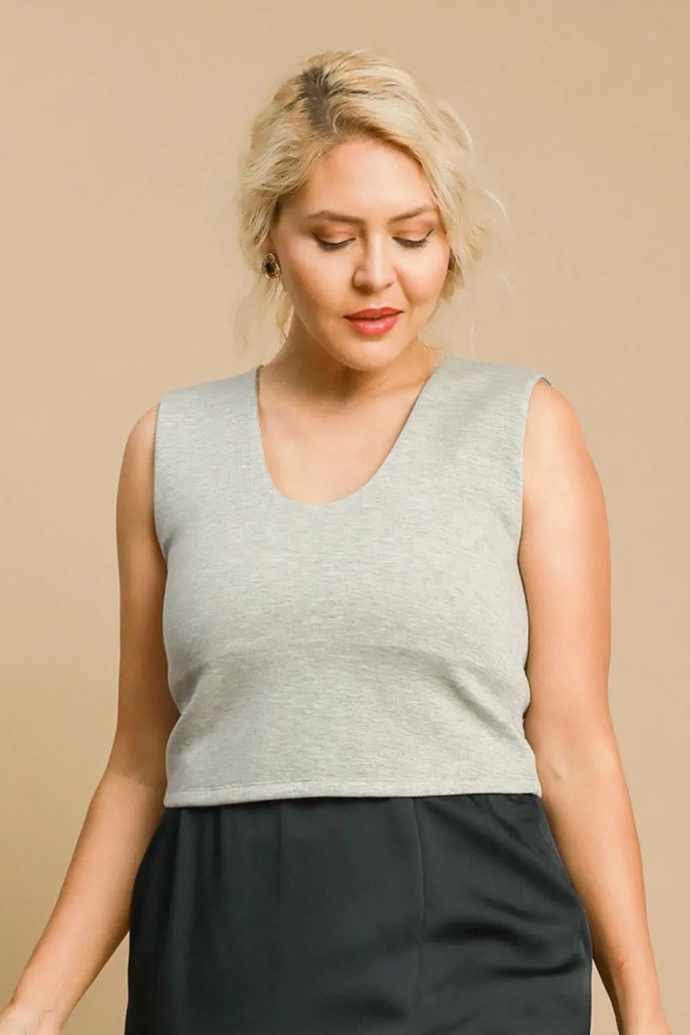 Gray Scoop Neck Cropped Tank