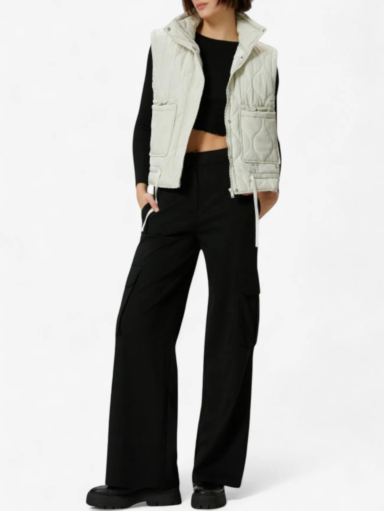 Jada | Women's Lightweight Quilted Collar Sleeveless Vest