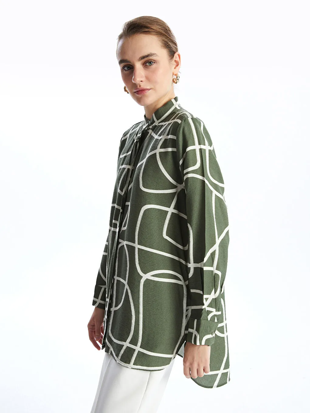 LCWAIKIKI Classic Black Judge Collar Patterned Women Shirt Tunic