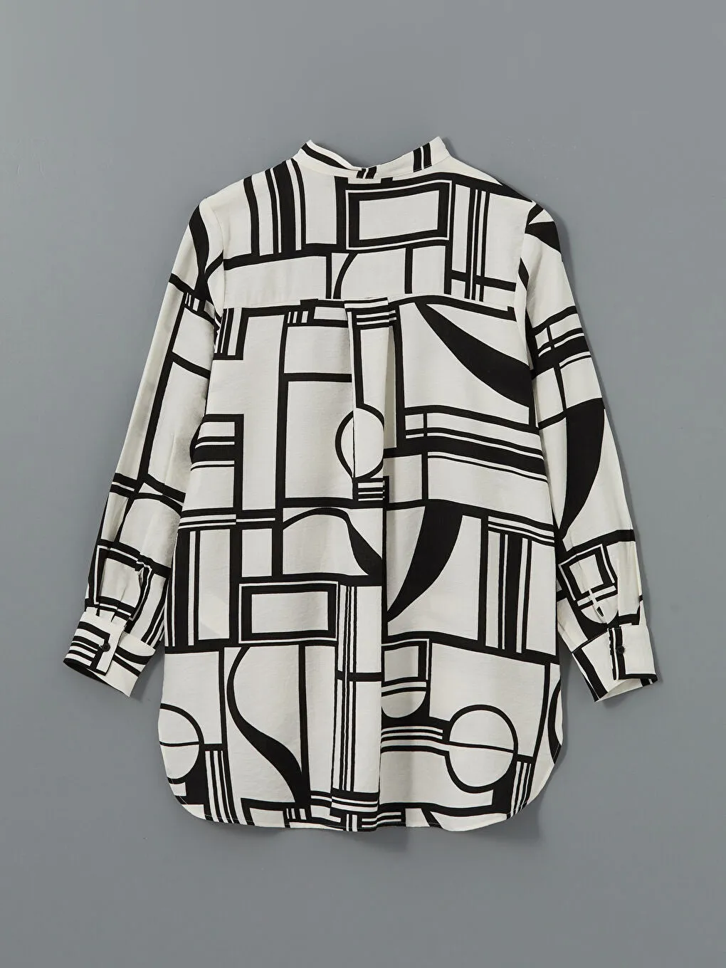 LCWAIKIKI Classic Black Judge Collar Patterned Women Shirt Tunic