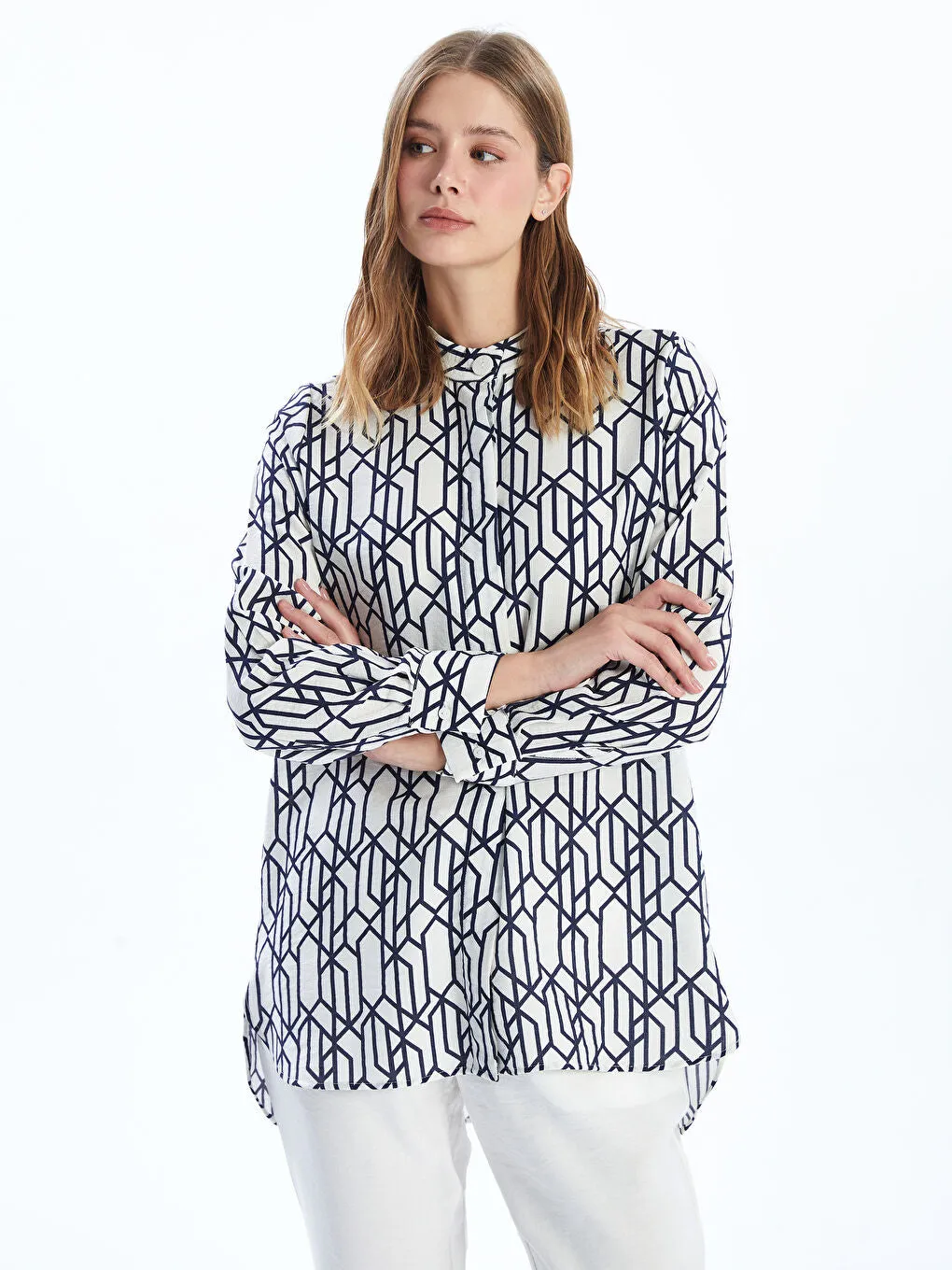 LCWAIKIKI Classic Black Judge Collar Patterned Women Shirt Tunic