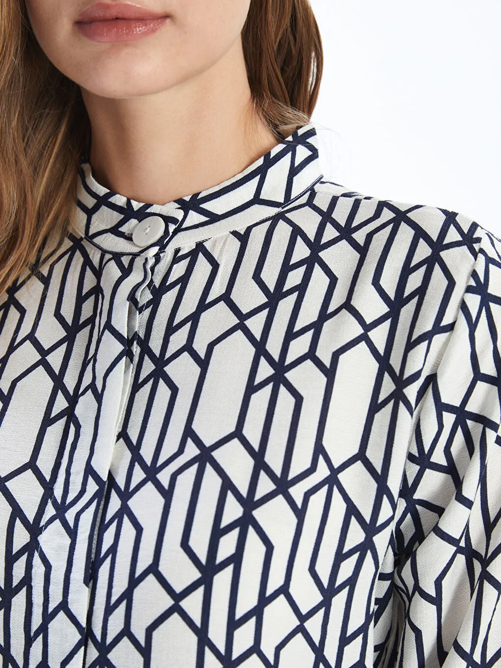 LCWAIKIKI Classic Black Judge Collar Patterned Women Shirt Tunic