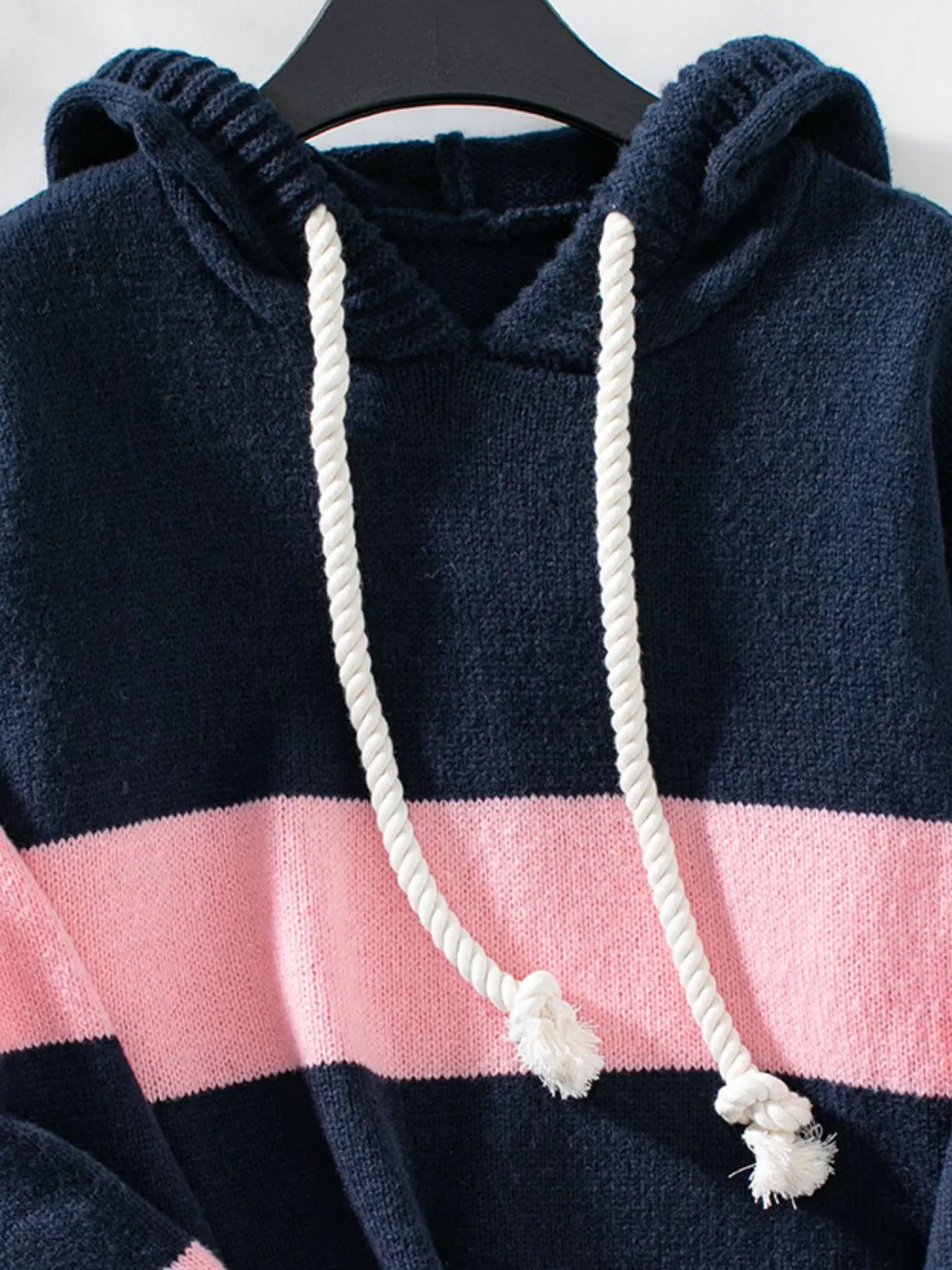 Lilian | Casual Hoodie Sweater with Adjustable Drawstring