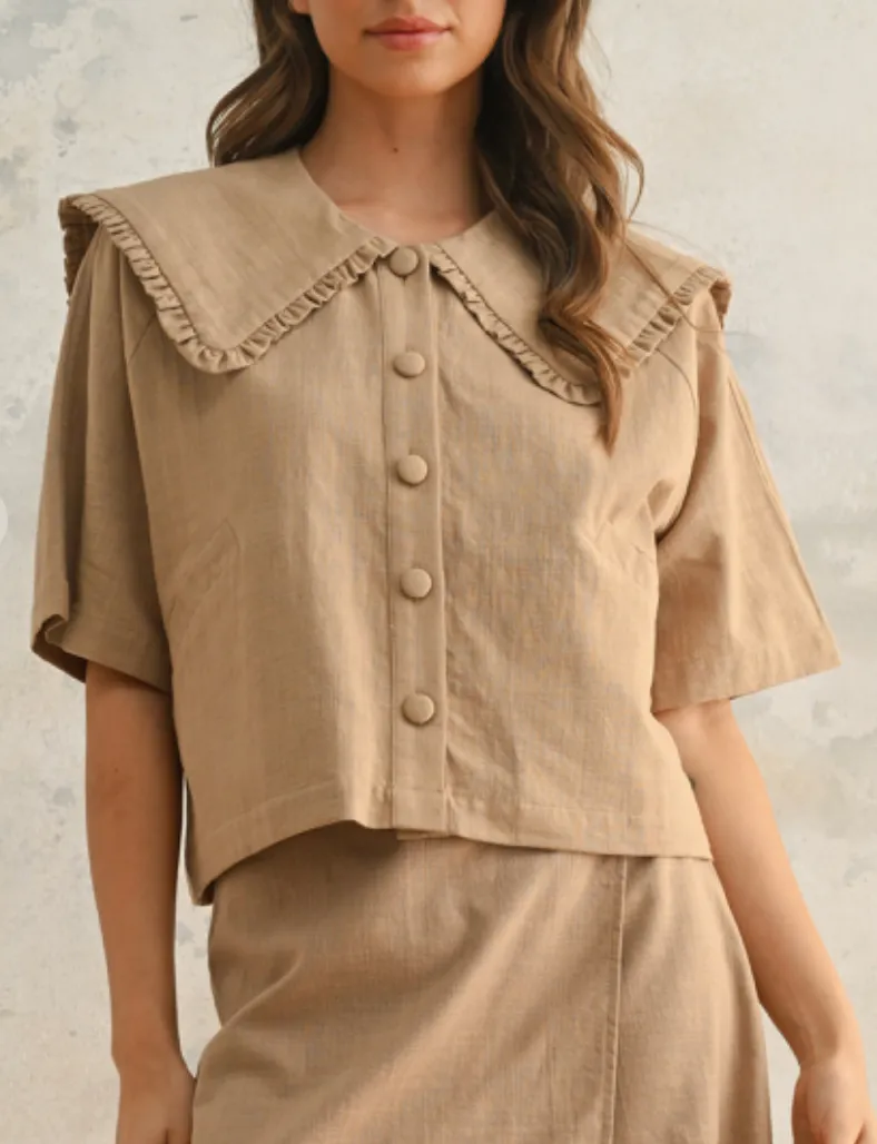 Lucy Linen Collared Blouse