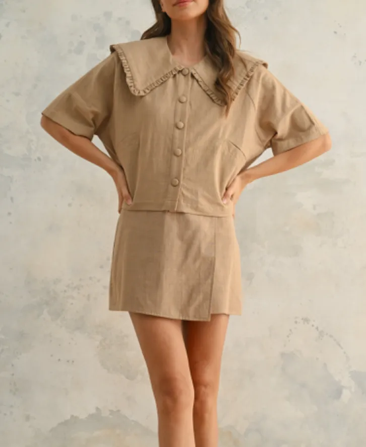 Lucy Linen Collared Blouse