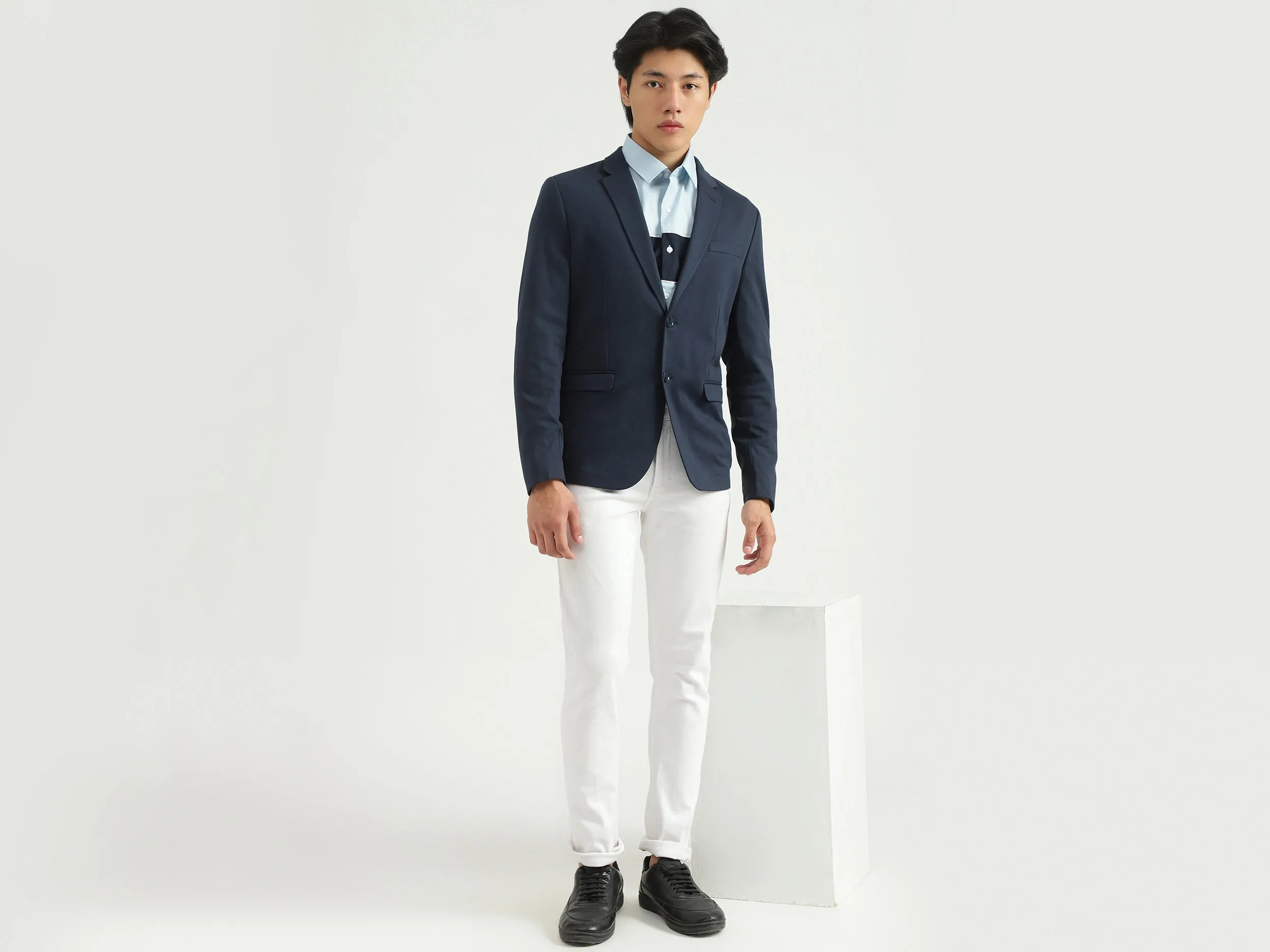 Men Solid Blazer