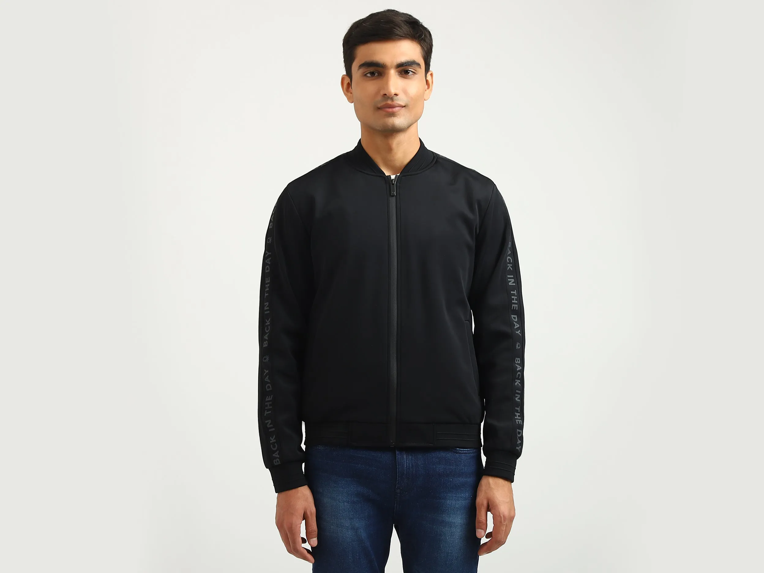 Men Solid Stand-up Collar Jacket