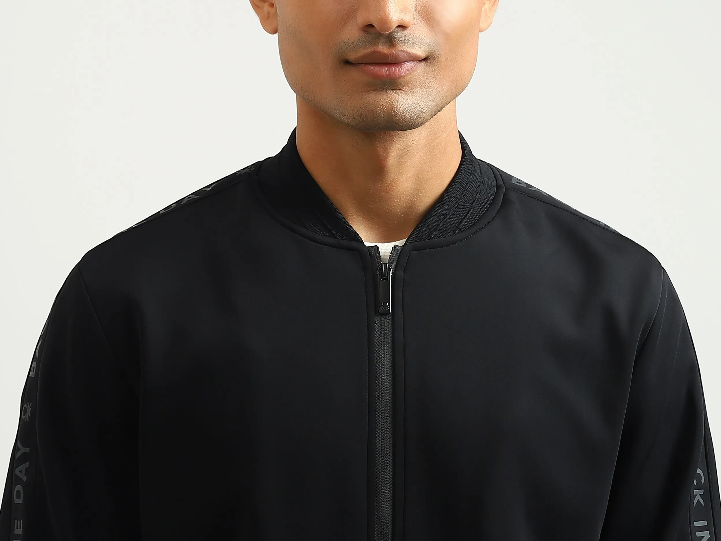 Men Solid Stand-up Collar Jacket