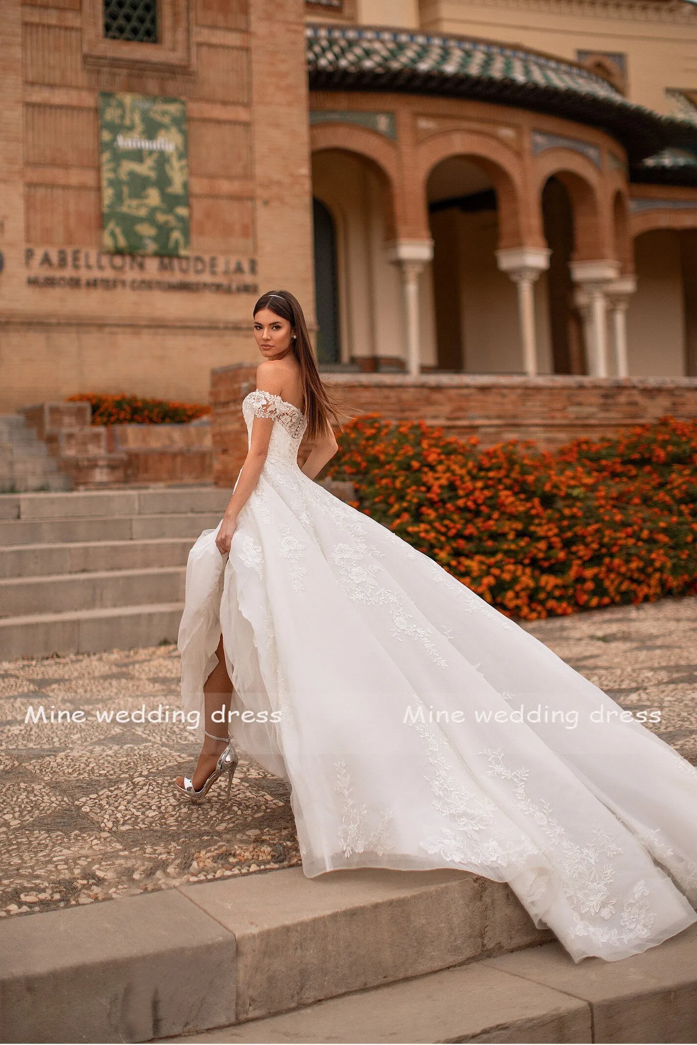 Off Shoulder Sexy V Neck Applqiue Lace A-Line Tulle Wedding Dress Vestido De Noiva Bridal Gowns