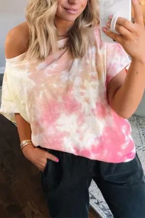 Off-Shoulder Tie-Dry T-shirt