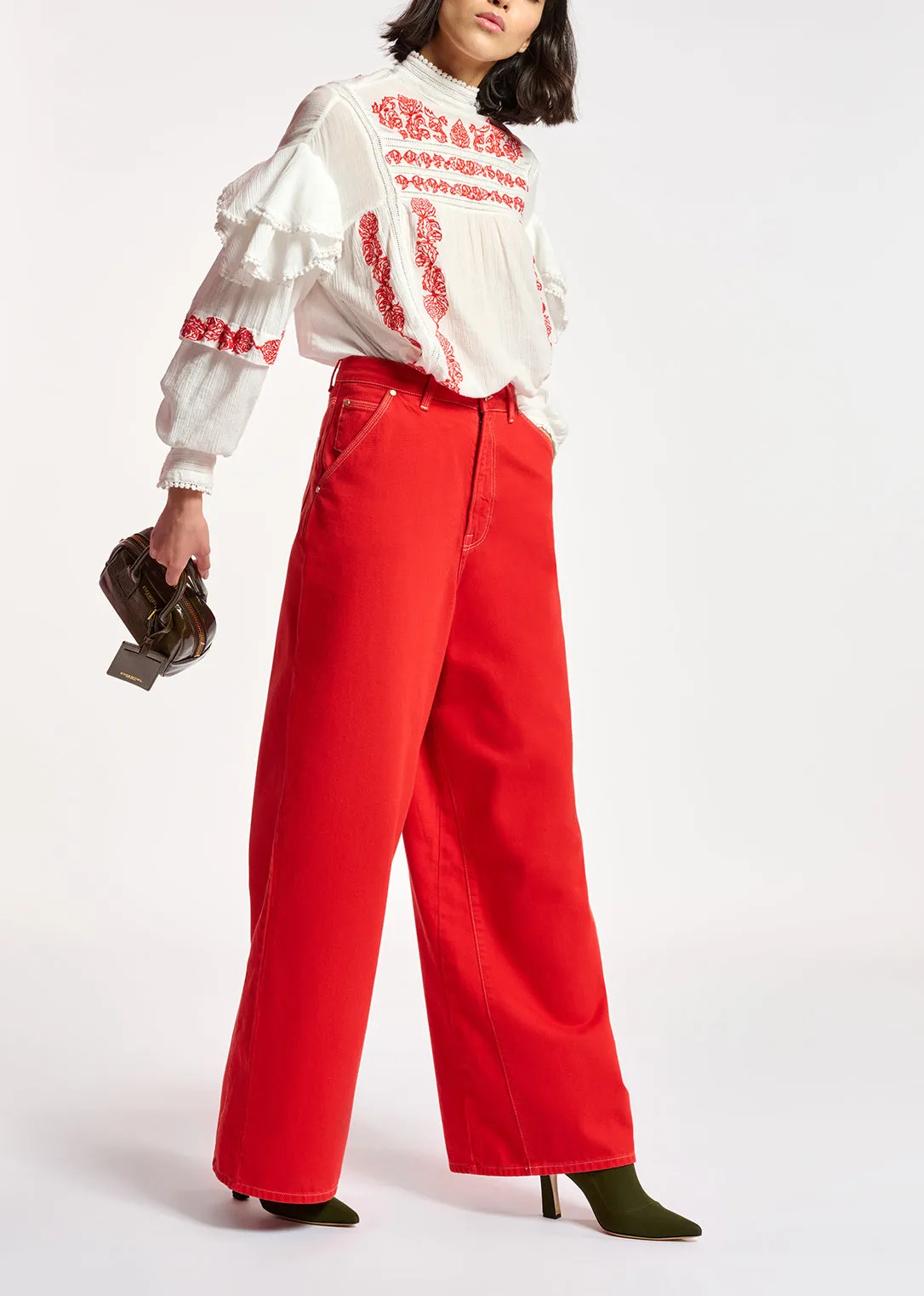 Off-white ruffled lace-trimmed top
