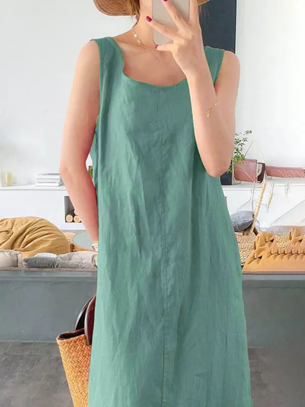 Sleeveless Maxi Dress with Pockets and Round Neck