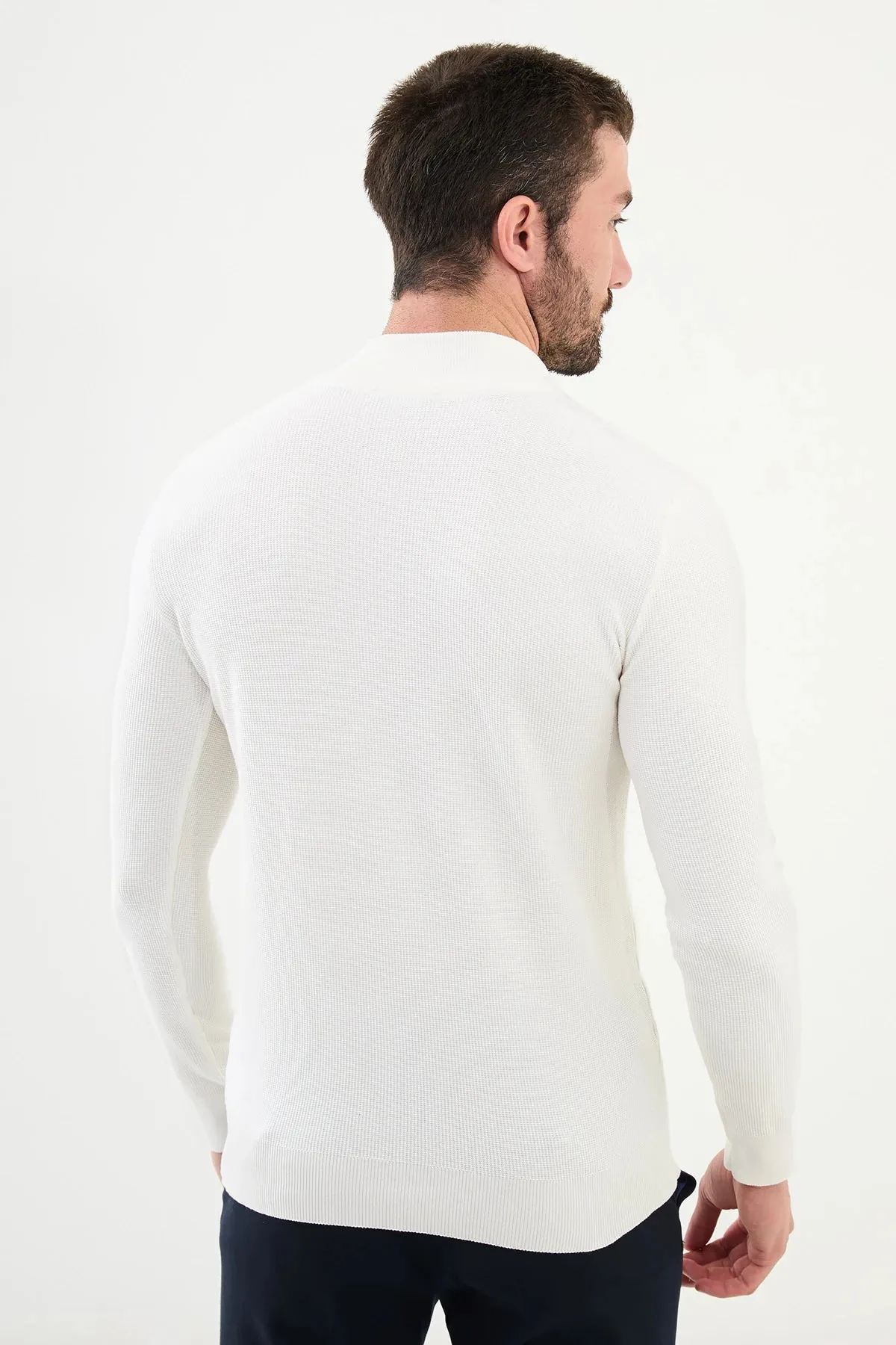 Sweaters Collection - Premium Comfort and Style for Every Occasion