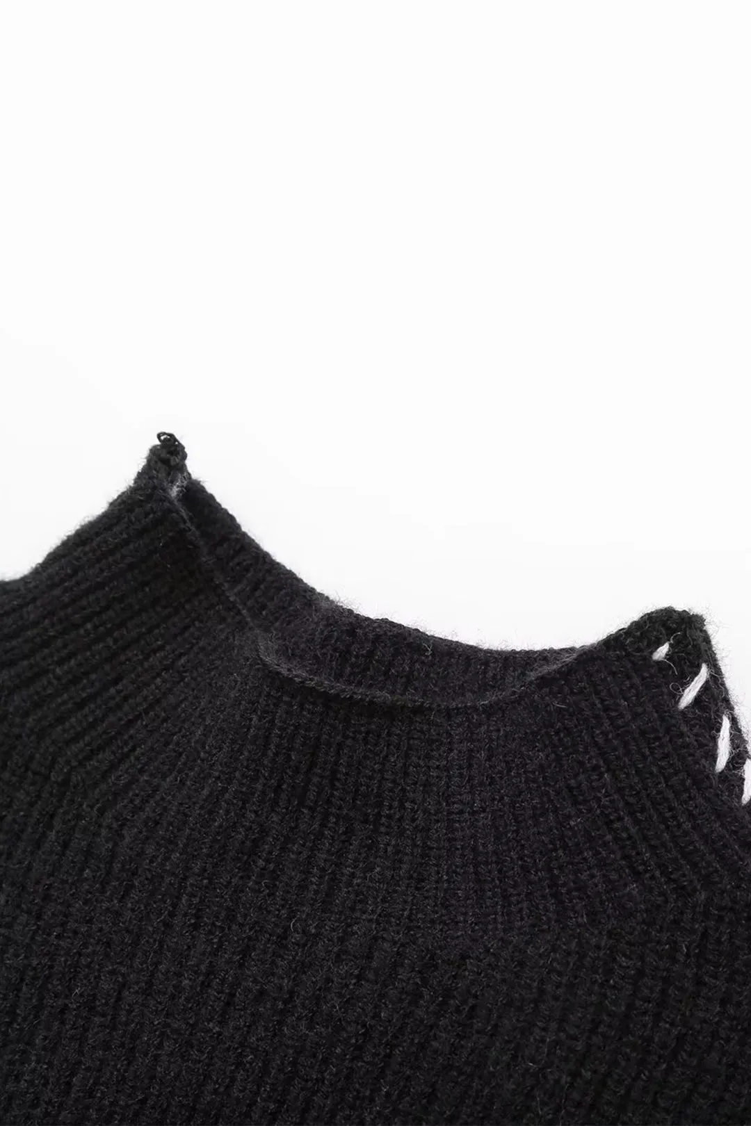 Talia - Contrast Whipstitching Turtleneck Woman's Sweater
