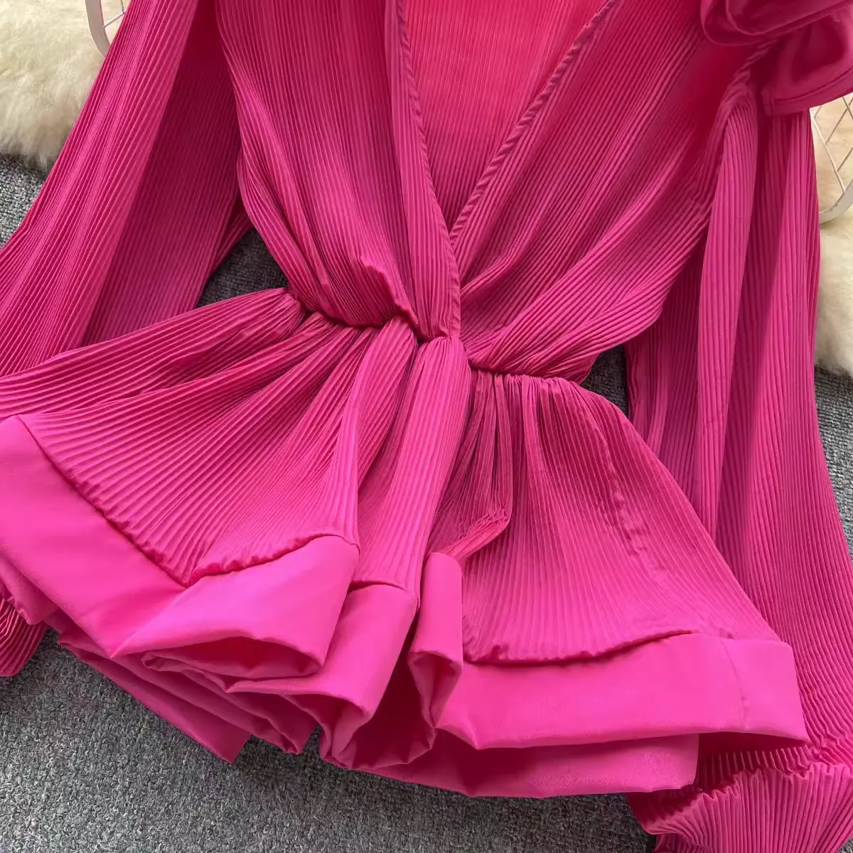 Three-dimensional flower ruffled pleated V-neck pullover blouses