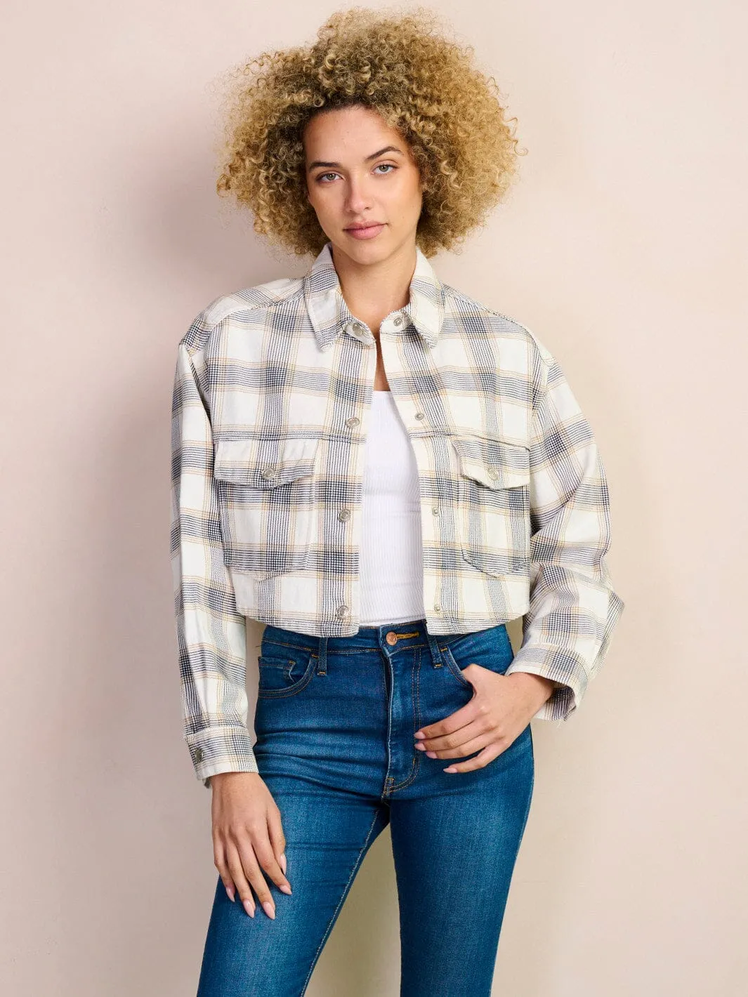 WOMEN'S LONG SLEEVE BUTTON CLOSURE PLAID DENIM CROP JACKET