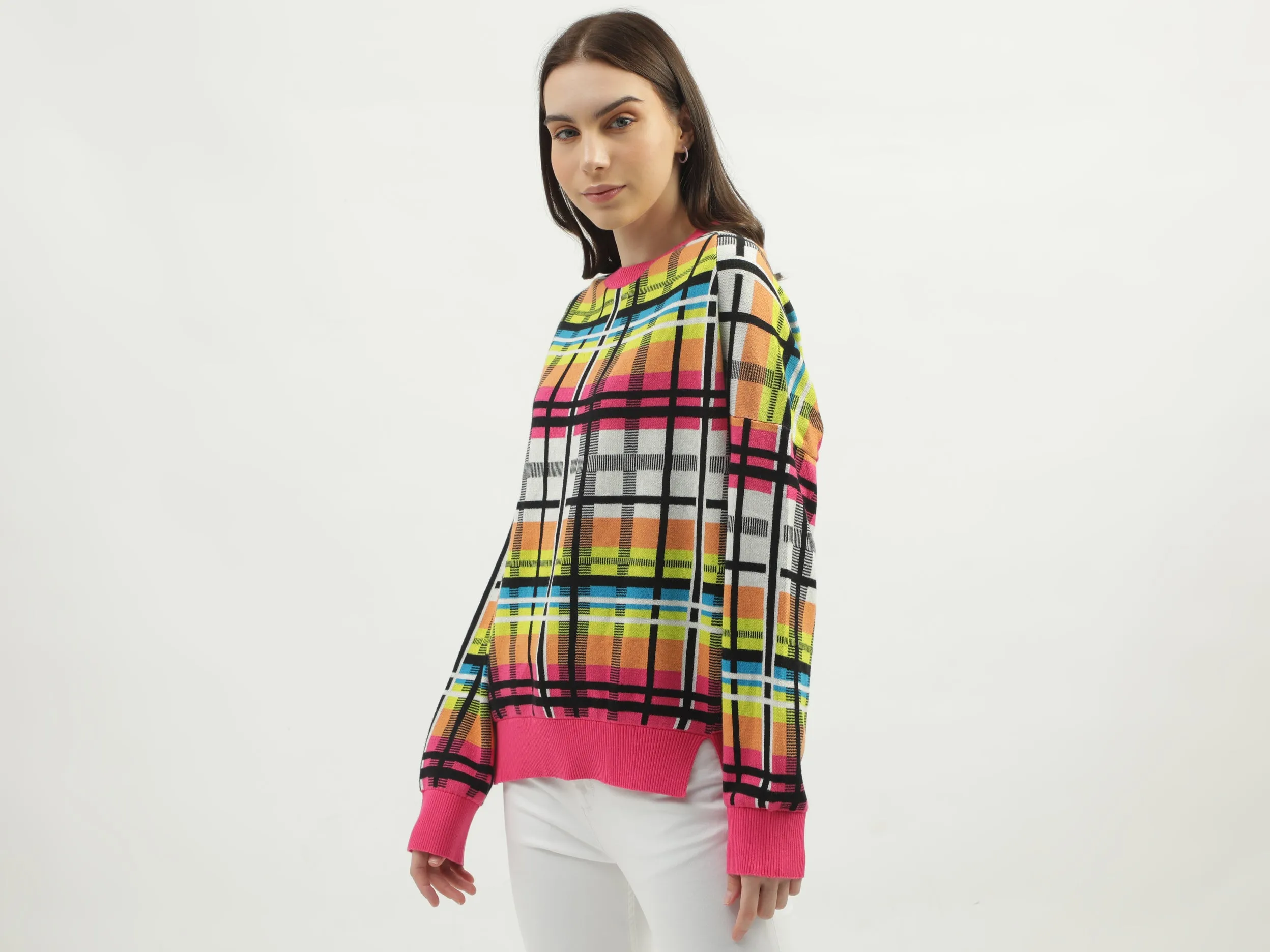 Women's Regular Fit Round Neck Checked Sweaters