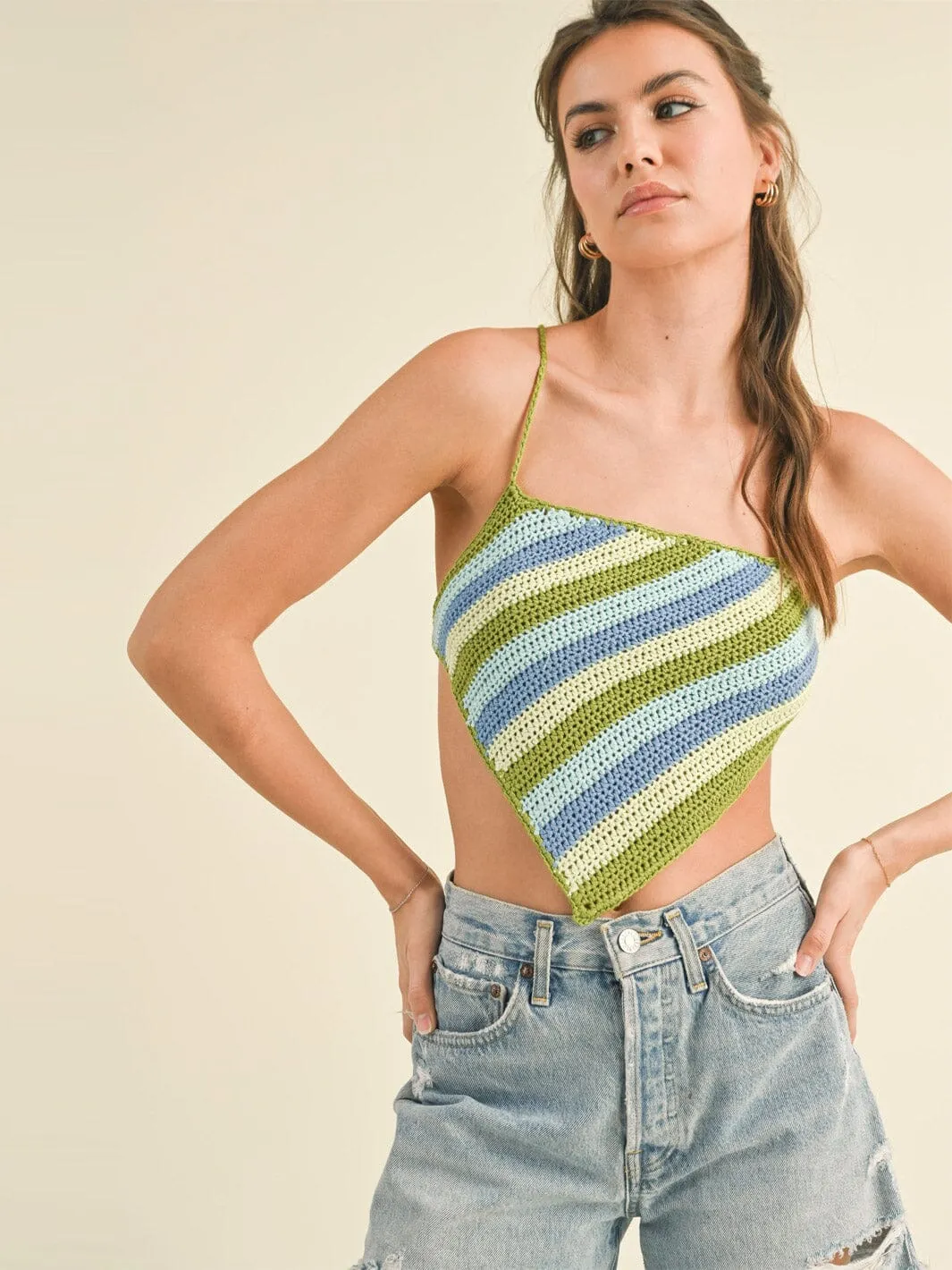 WOMEN'S SLEEVELESS OPEN BACK COLORBLOCK KNIT CROP TOP