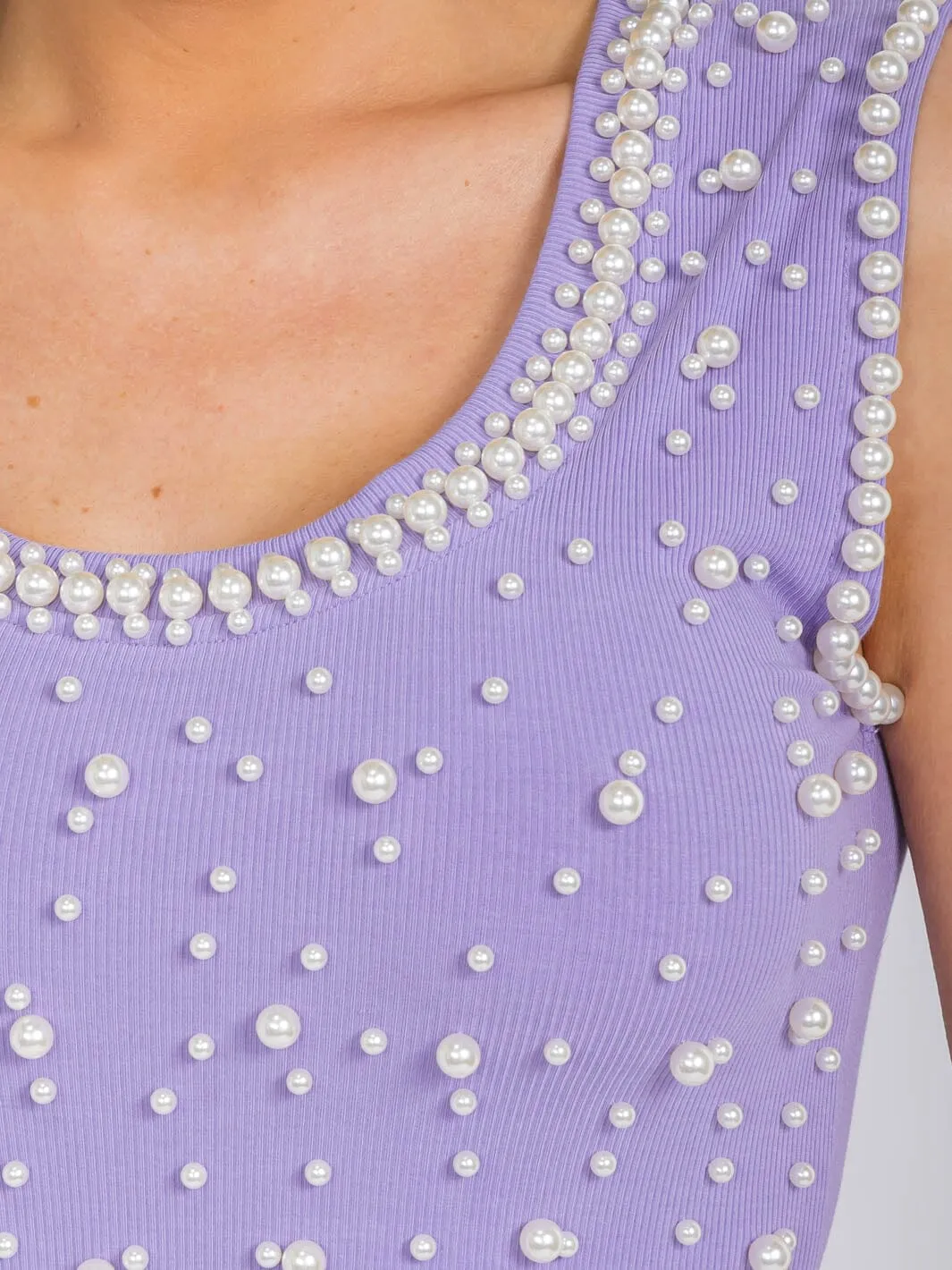 WOMEN'S SLEEVELESS PEARL DETAILED TANK TOP